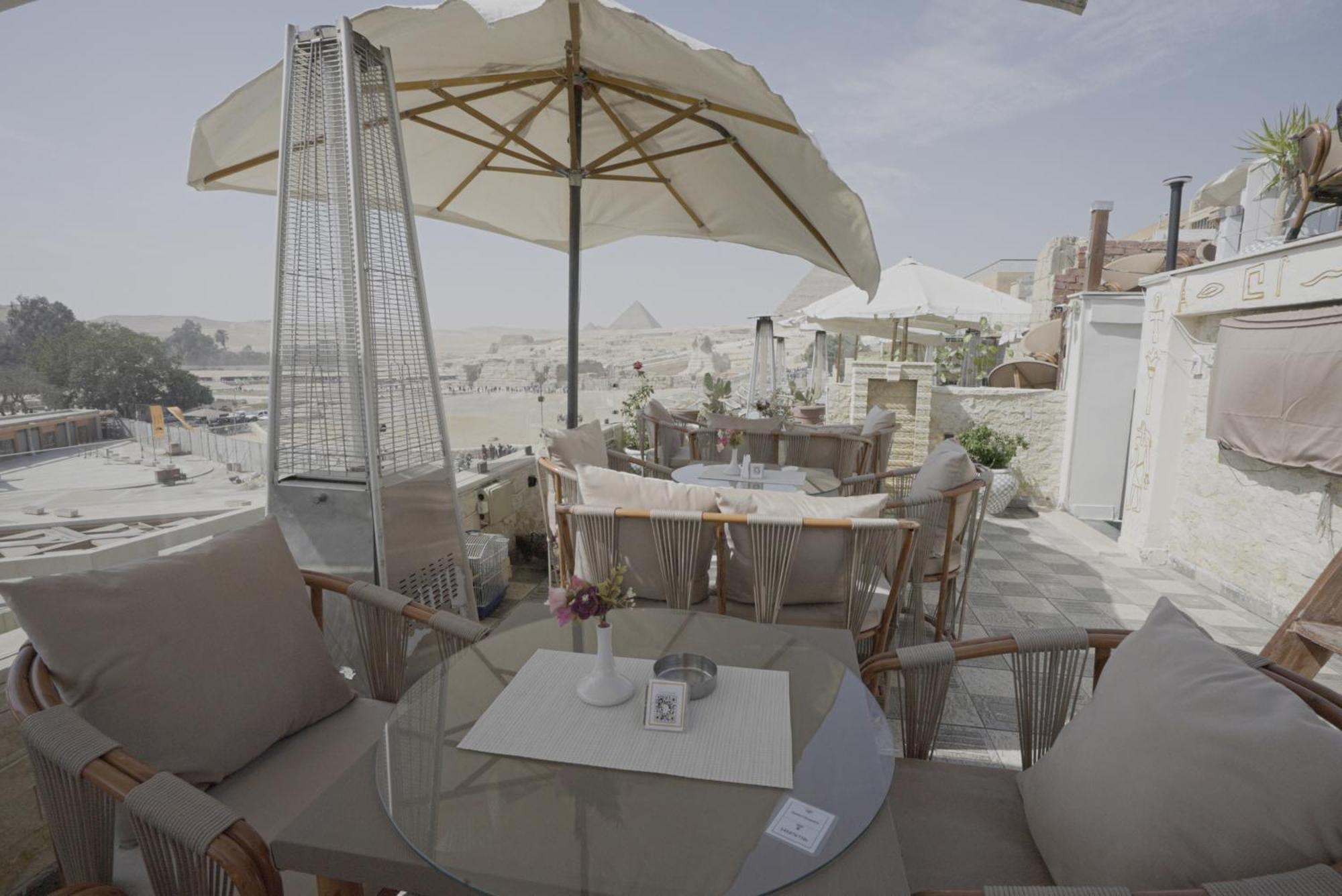 Queen Cleopatra Pyramids Hotell Kairo Exteriör bild